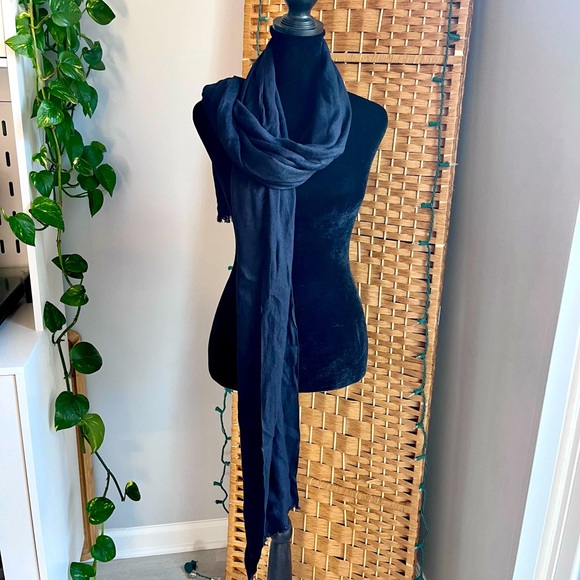 Tory Burch Accessories - Tory Burch Wool & Silk Black Tassel Scarf